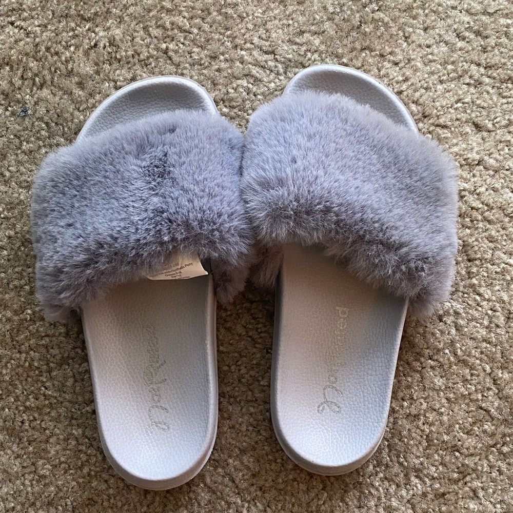 Gray Fluffy Slides